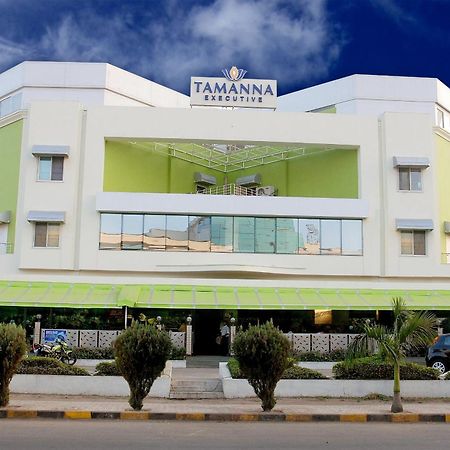 Executive Tamanna Hotel Hinjawadi Exterior foto